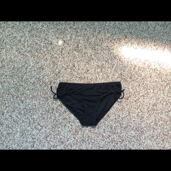 Small Black Crochet bikini Bottom - Picture 3 of 3